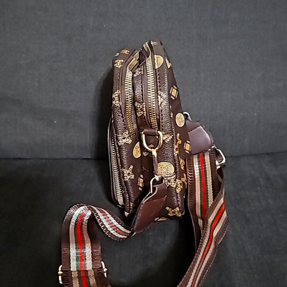 Mini Teddy Bear Shoulder/Crossbody Purse - Picture 4 of 4